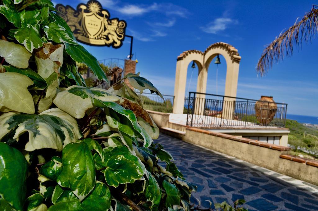 Villa Martius San Pier Niceto Экстерьер фото